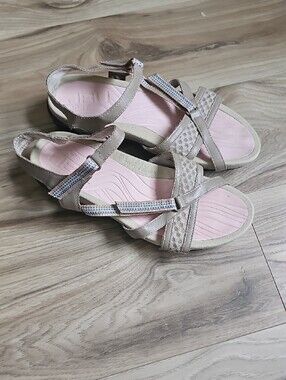 JBU Beige Strappy Sandals with Pink Footbed